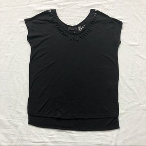 3/$20 🖤 Black Cutout T-Shirt with Side Slits